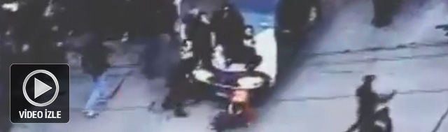 Amerikalı sürücü Ferguson eylemcilerini ezdi